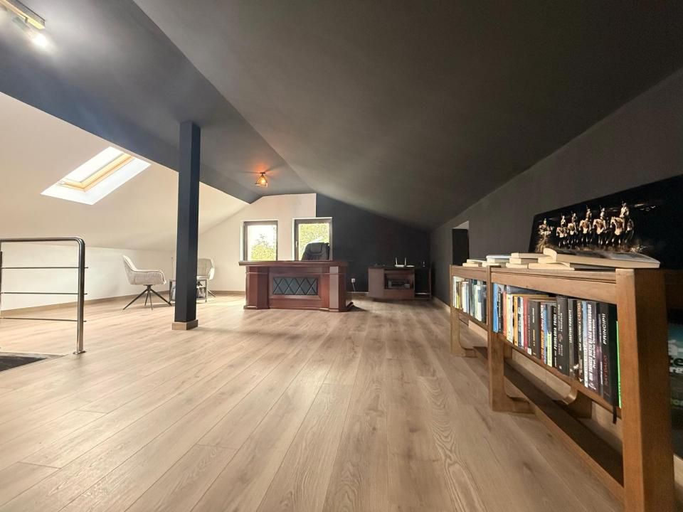 Casă cu 4 camere de vânzare în Central, Satu Nou – fotografia 17 din 24