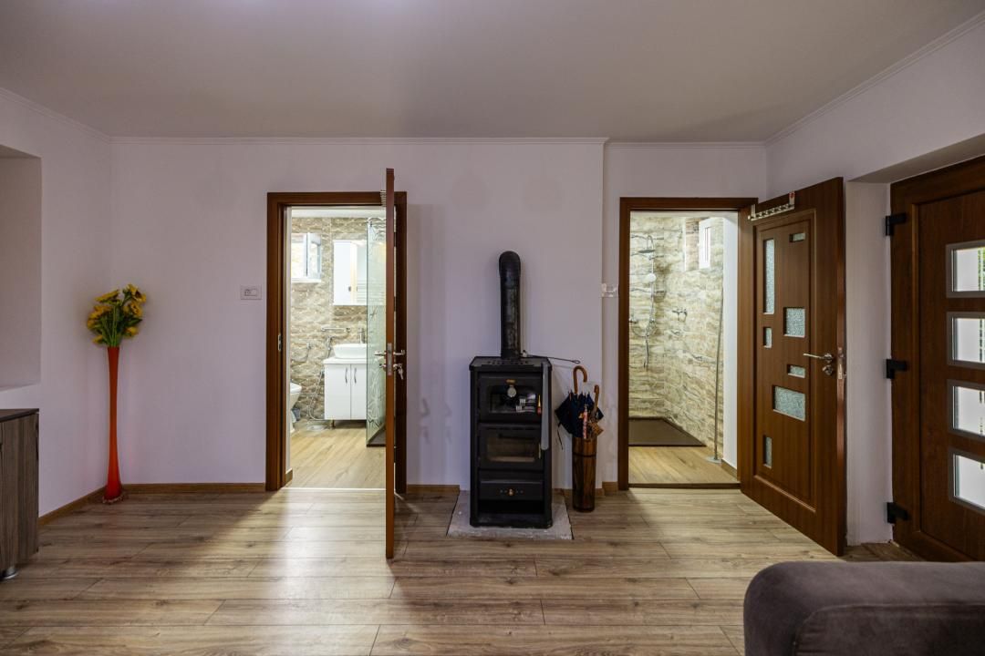 Casă cu 4 camere de vânzare în Central, Dumbrăvița – fotografia 20 din 40