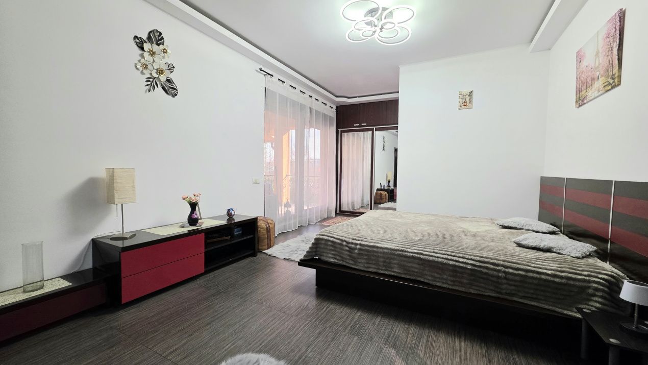 Casă cu 6 camere de vânzare în Mamaia-Sat – fotografia 8 din 36