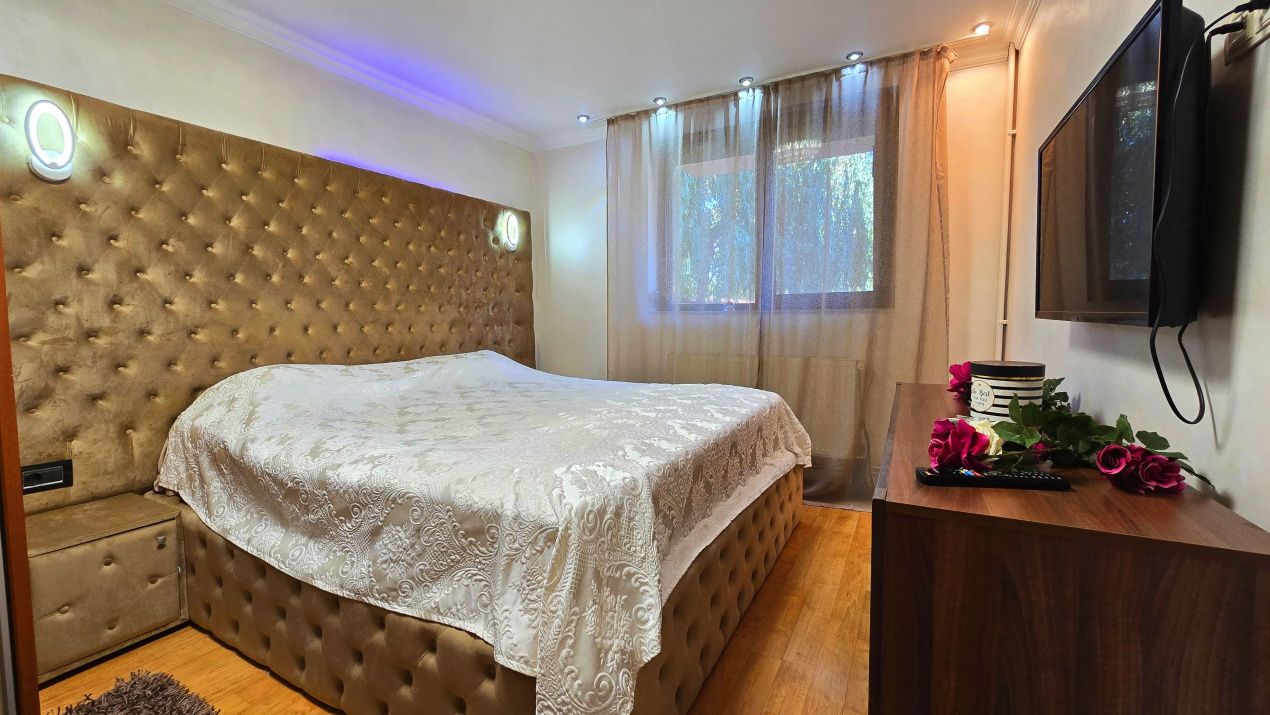 Casă cu 8 camere de vânzare în Central, Afumați – fotografia 38 din 91