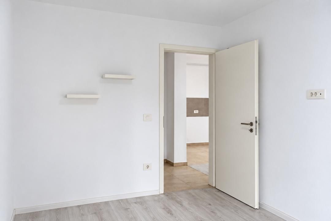 Apartament cu 2 camere de închiriat în Tractorul, Brașov – fotografia 3 din 9