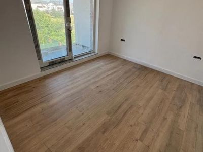 Casă cu 6 camere de vânzare în Sisesti, București – fotografia 3 din 15