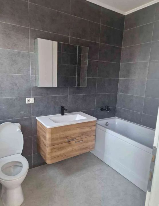 Casă cu 5 camere de vânzare în Otopeni – fotografia 4 din 22
