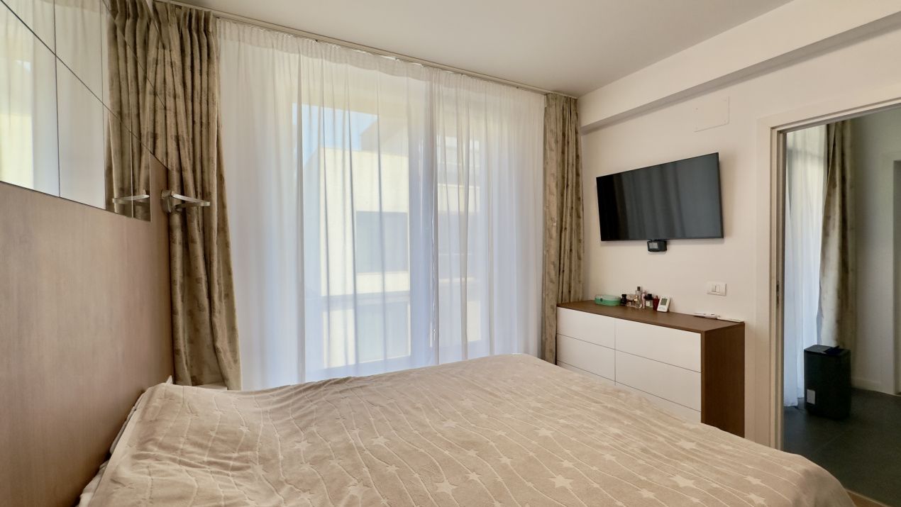 Casă cu 4 camere de vânzare în Nord, Mamaia – fotografia 20 din 29