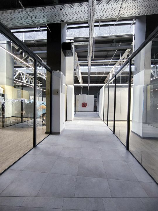 Spațiu comercial cu 13 camere de închiriat în Bartolomeu, Brașov – fotografia 12 din 16