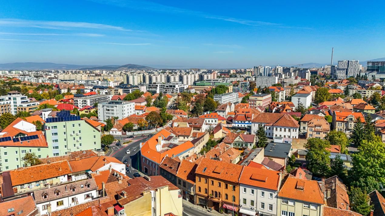 Apartament cu 2 camere de vânzare în Centrul Istoric, Brașov – fotografia 14 din 19