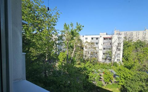 Apartament cu 3 camere de închiriat în Titan, București