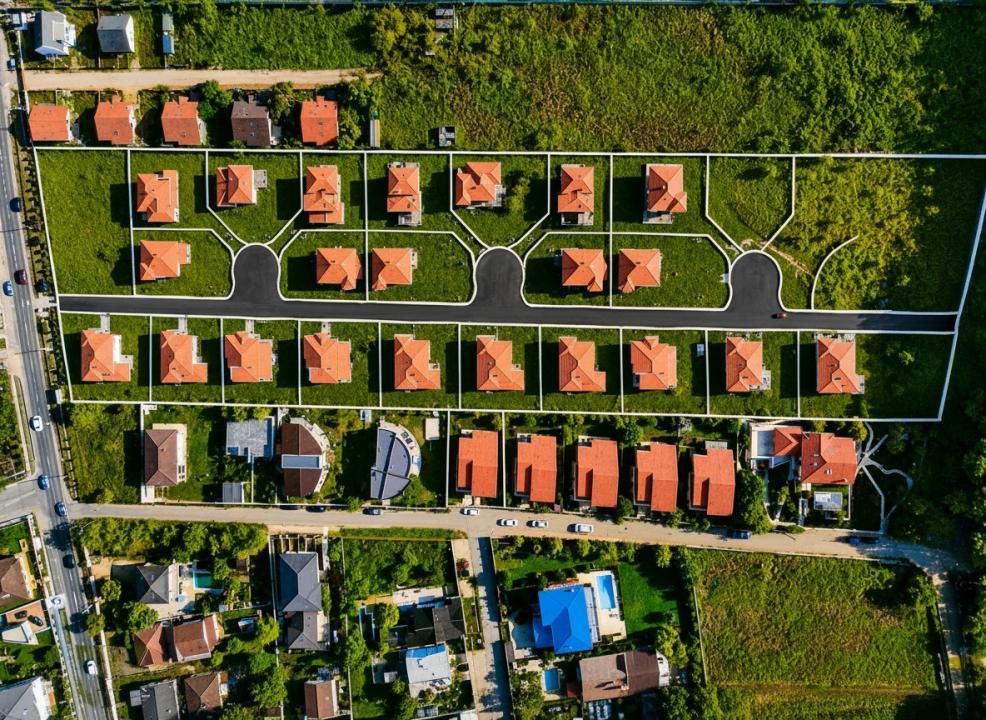 Spațiu comercial cu 99 camere de vânzare în Central, Corbeanca – fotografia 1 din 25