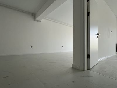 Apartament cu 2 camere de vânzare în Mamaia – fotografia 5 din 11