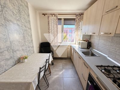Apartament cu 2 camere de vânzare în Central, Cisnădie – fotografia 3 din 6