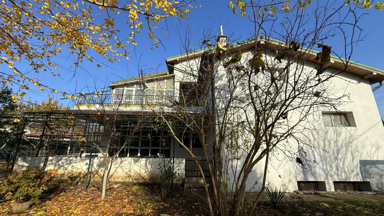 Casă cu 10 camere de vânzare în Mamaia-Sat – fotografia 32 din 34