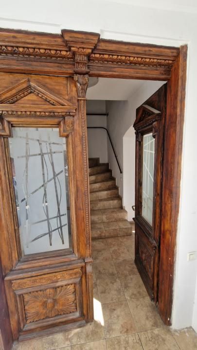 Casă cu 6 camere de închiriat în Calea Calarasilor, București – fotografia 4 din 14
