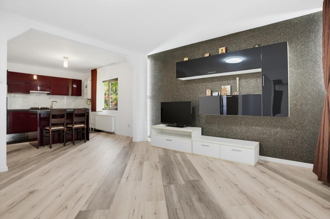 Casă cu 4 camere de vânzare în Horpaz – fotografia 9 din 31