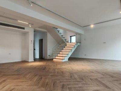 Casă cu 5 camere de vânzare în Tunari – fotografia 4 din 36