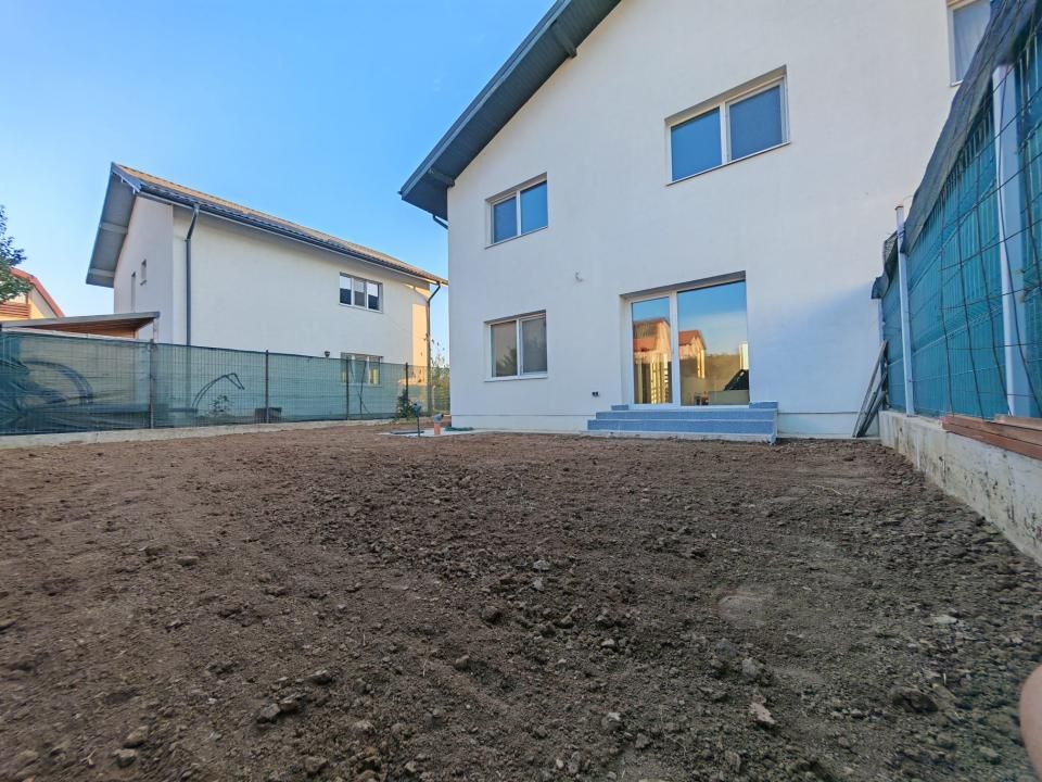 Casă cu 3 camere de vânzare în Sud, Berceni – fotografia 12 din 12