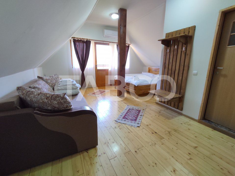 Casă cu 9 camere de vânzare în Fantanele – fotografia 5 din 18