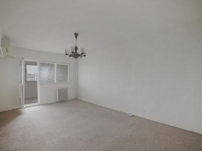 Apartament cu 4 camere de vânzare în Tei, București – fotografia 2 din 17