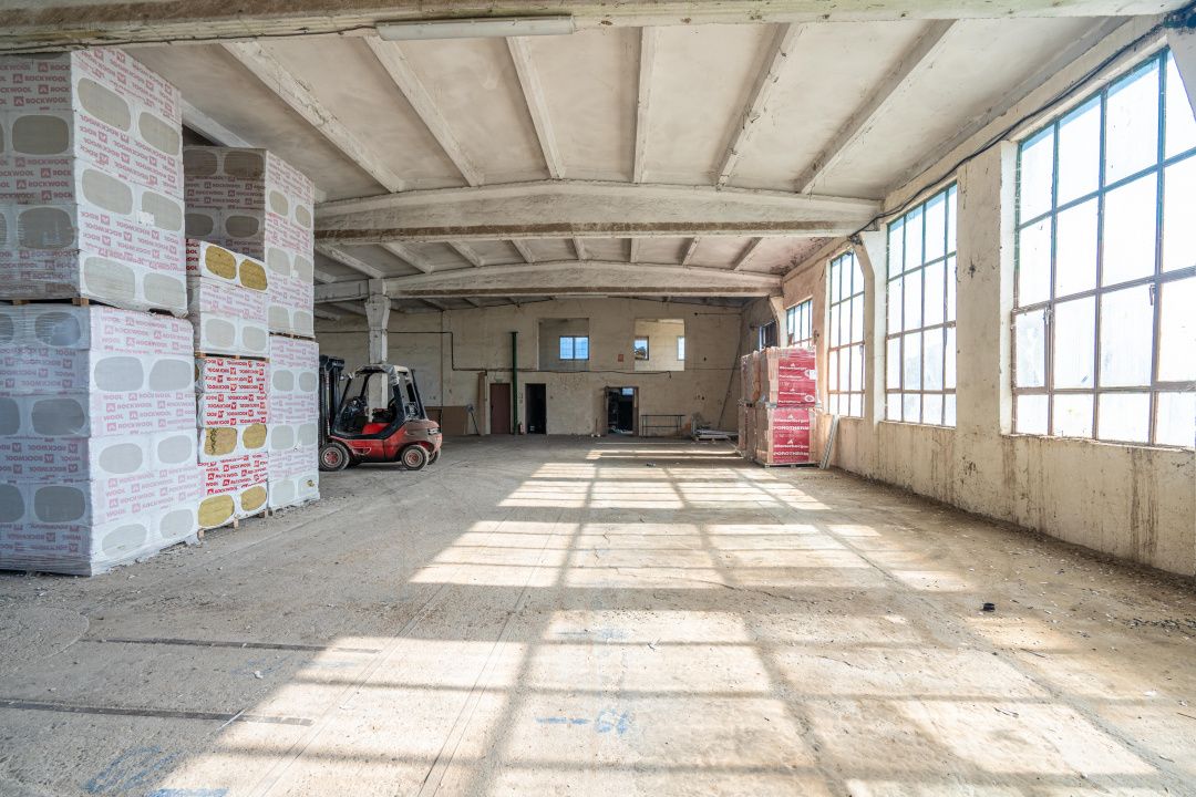 Spațiu industrial cu 3 camere de vânzare în Central, Săcălaz – fotografia 5 din 10