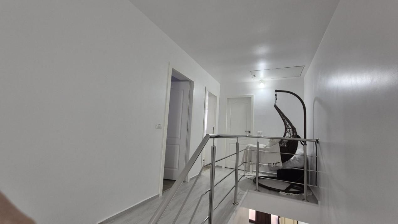 Casă cu 3 camere de vânzare în Central, Geamana – fotografia 15 din 17