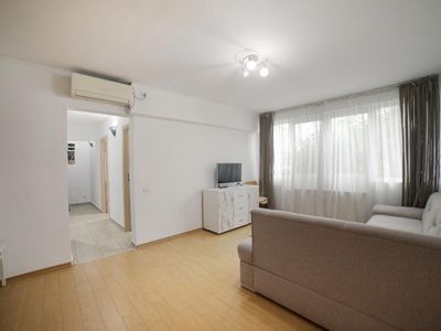 Apartament cu 2 camere de vânzare în Cantemir, București – fotografia 2 din 9