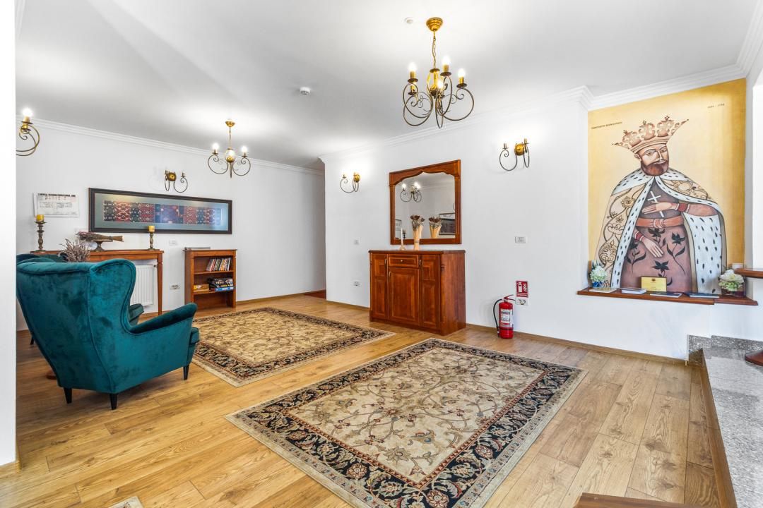 Hotel / pensiune cu 17 camere de vânzare în Sambata de Jos – fotografia 22 din 29