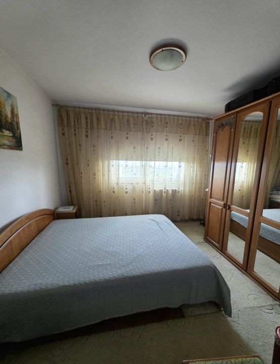 Apartament cu 5 camere de vânzare în Tomis Nord, Constanța – fotografia 4 din 12