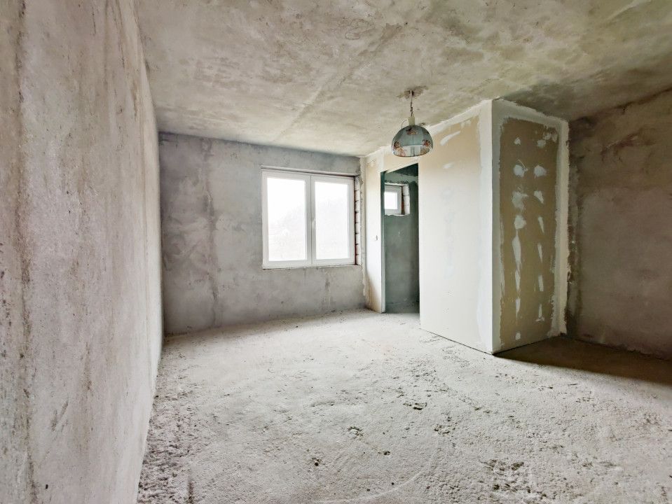 Casă cu 20 camere de vânzare în Slimnic – fotografia 9 din 11
