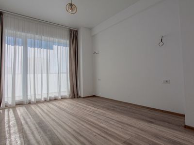Apartament cu 2 camere de vânzare în Mamaia-Sat – fotografia 2 din 25