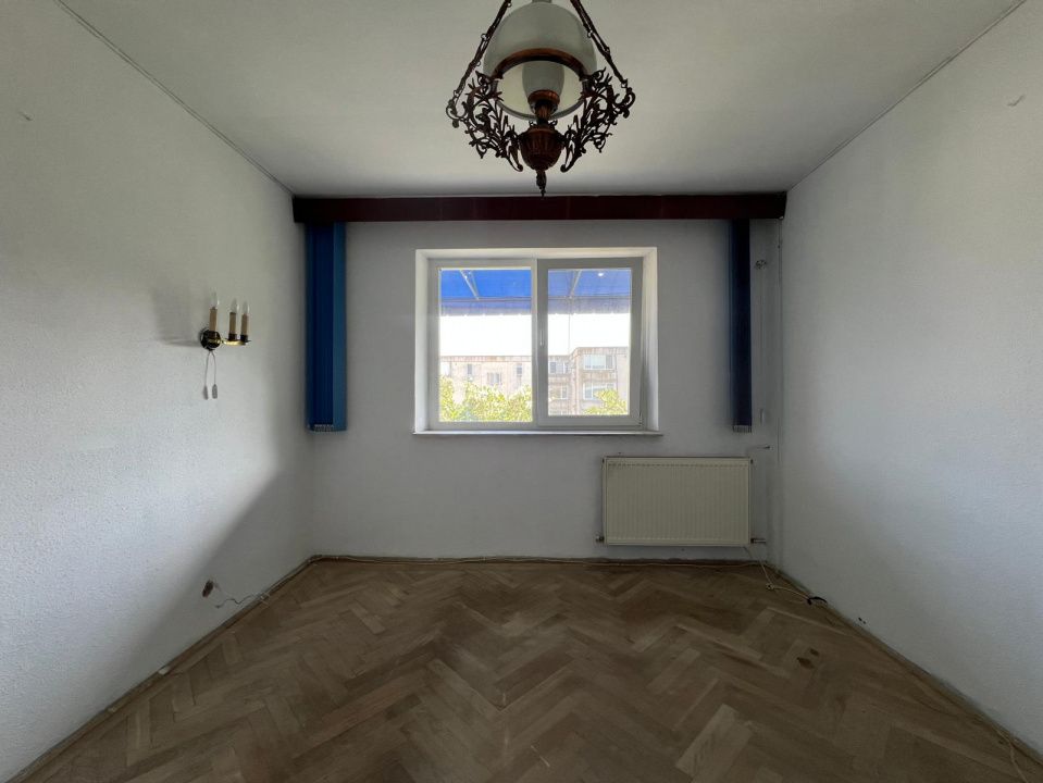 Apartament cu 3 camere de vânzare în Tomis II, Constanța – fotografia 1 din 25