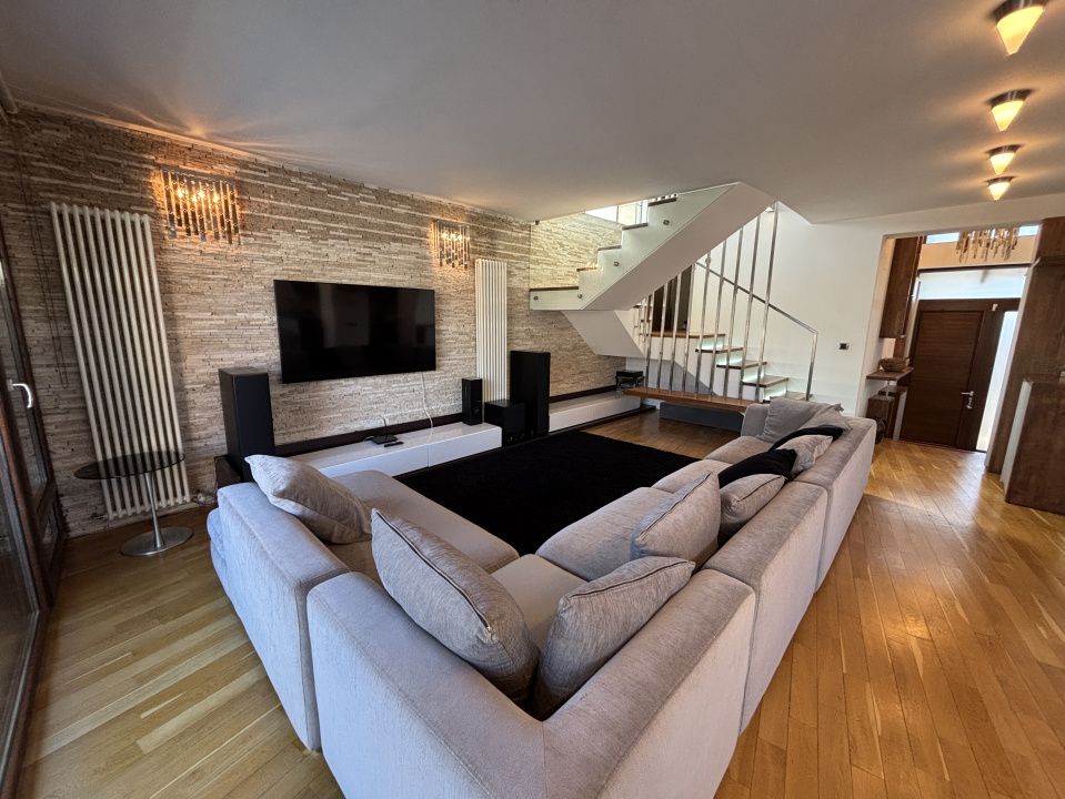 Casă cu 8 camere de vânzare în Colentina, București – fotografia 1 din 20