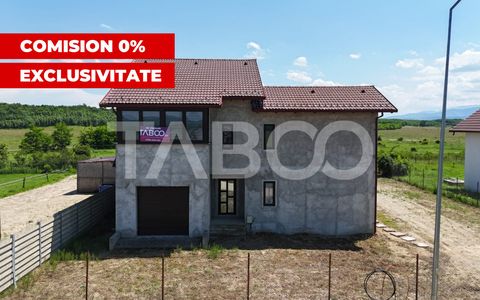 Casă cu 5 camere de vânzare în Sercaia