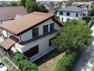 Casă cu 5 camere de vânzare în Mogoșoaia – fotografia 3 din 21