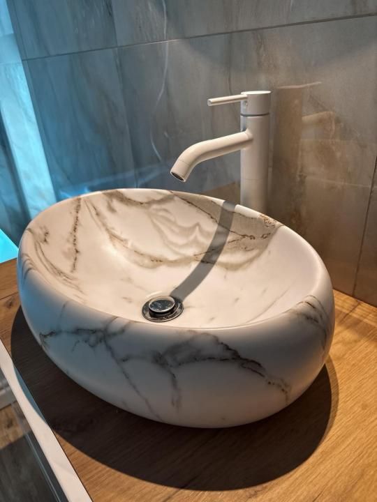 Casă cu 4 camere de vânzare în Central, Tunari – fotografia 5 din 28