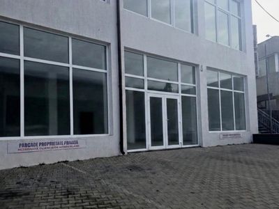 Spațiu comercial cu 2 camere de închiriat în Casa de Cultura, Constanța – fotografia 2 din 5