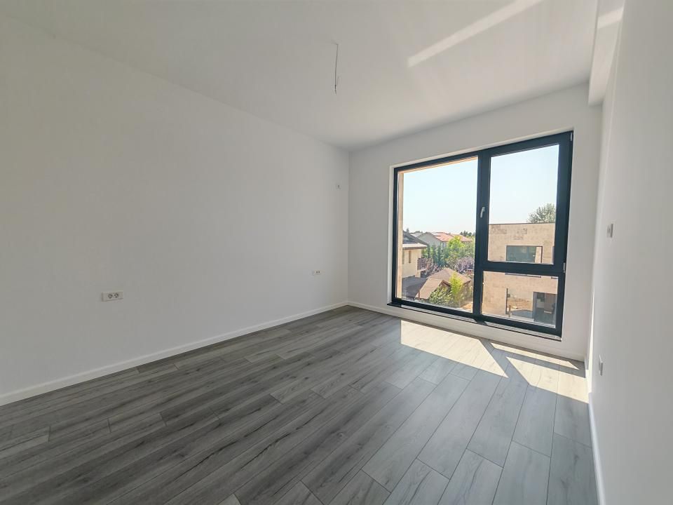 Casă cu 6 camere de vânzare în Tunari – fotografia 23 din 28
