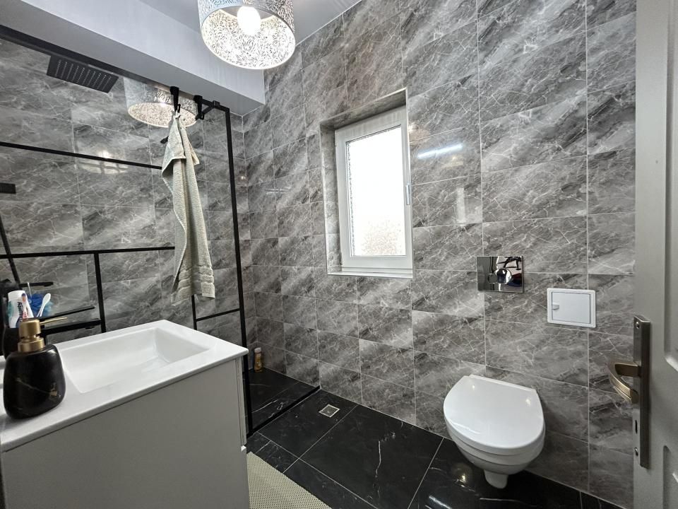 Casă cu 5 camere de vânzare în Bucium, Iași – fotografia 6 din 17