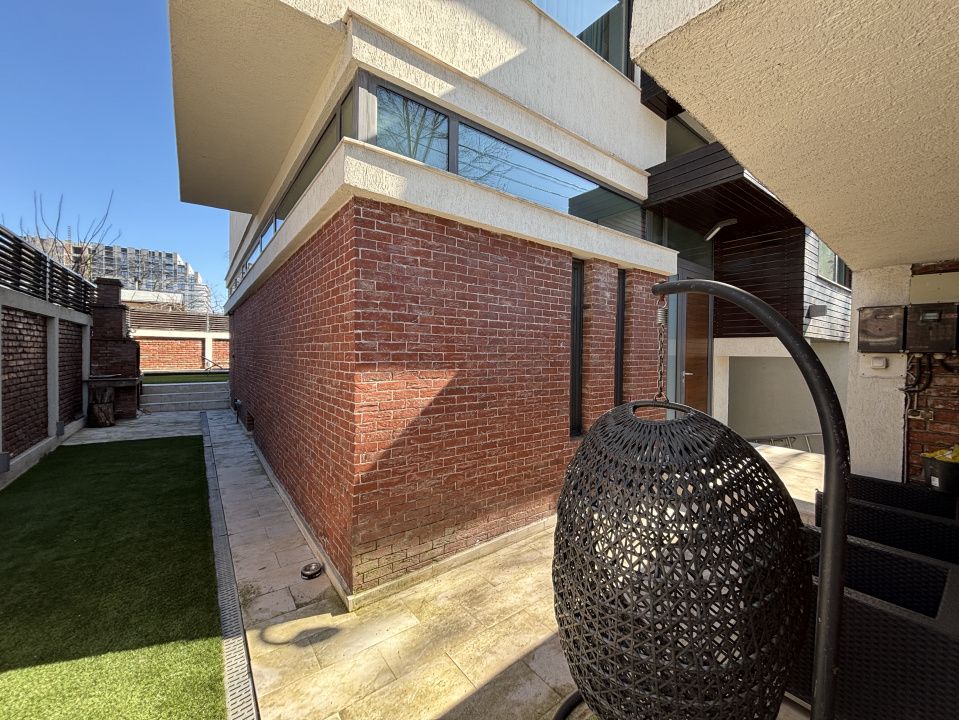 Casă cu 8 camere de vânzare în Colentina, București – fotografia 3 din 20