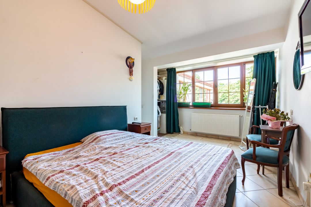 Casă cu 9 camere de vânzare în Unirii, București – fotografia 9 din 49