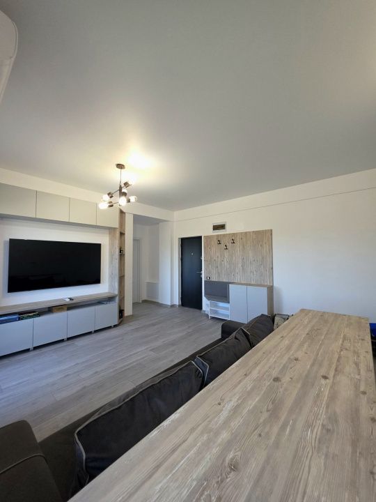 Apartament cu 2 camere de vânzare în Nord, Mamaia-Sat – fotografia 2 din 16