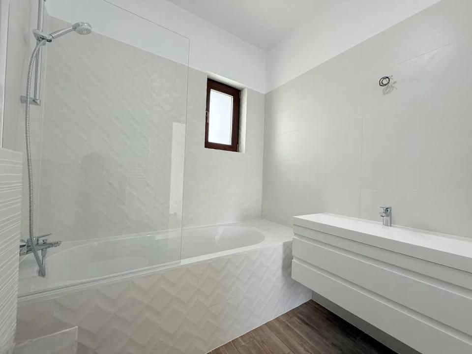 Casă cu 4 camere de vânzare în Central, Tunari – fotografia 12 din 20