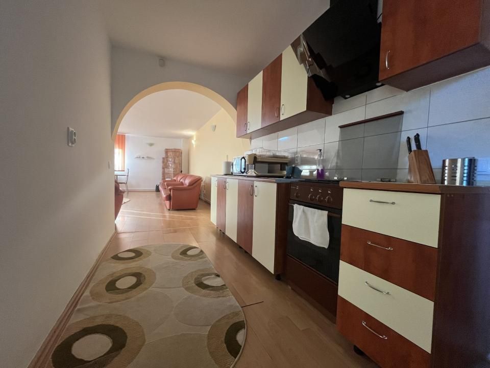 Casă cu 4 camere de vânzare în Central, Magura (Hulubesti) – fotografia 10 din 41