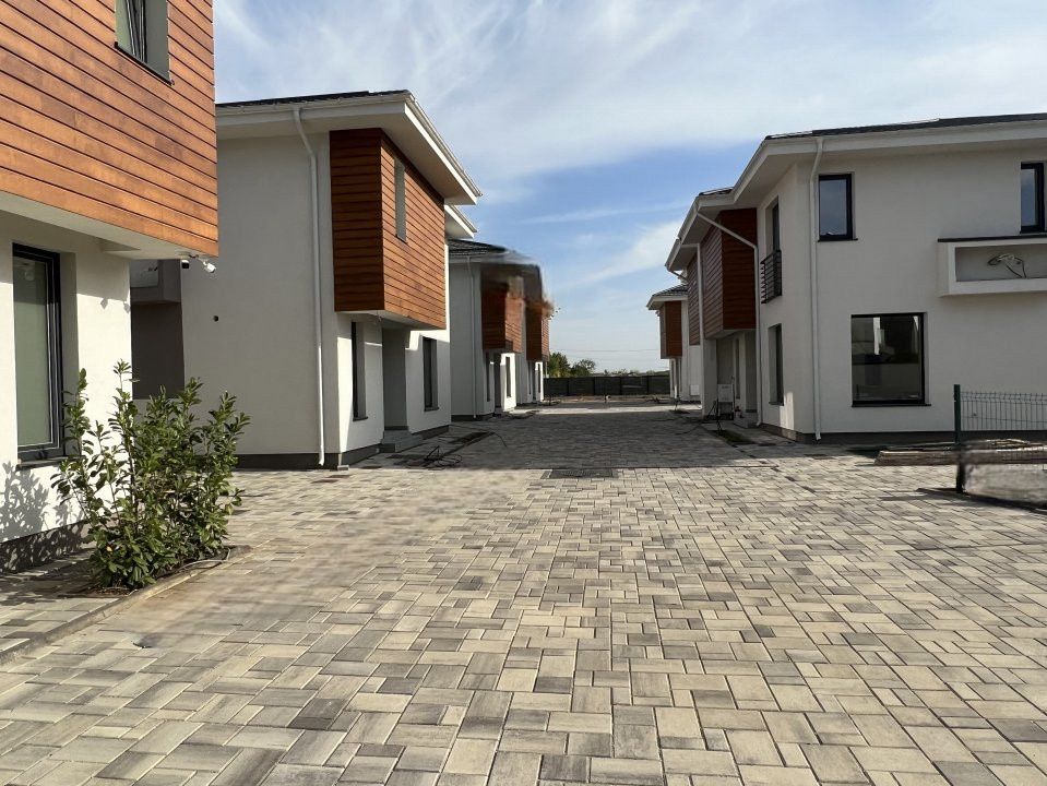 Casă cu 4 camere de vânzare în Central, Otopeni – fotografia 9 din 18