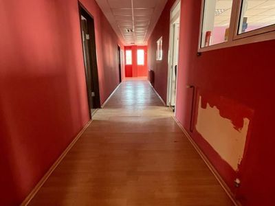 Spațiu de birouri cu 5 camere de închiriat în Exterior Est, Găești – fotografia 4 din 10