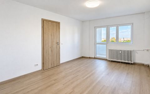 Apartament cu 4 camere de vânzare în Chisinau, București