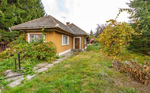 Casă cu 3 camere de vânzare în Baciu, Săcele