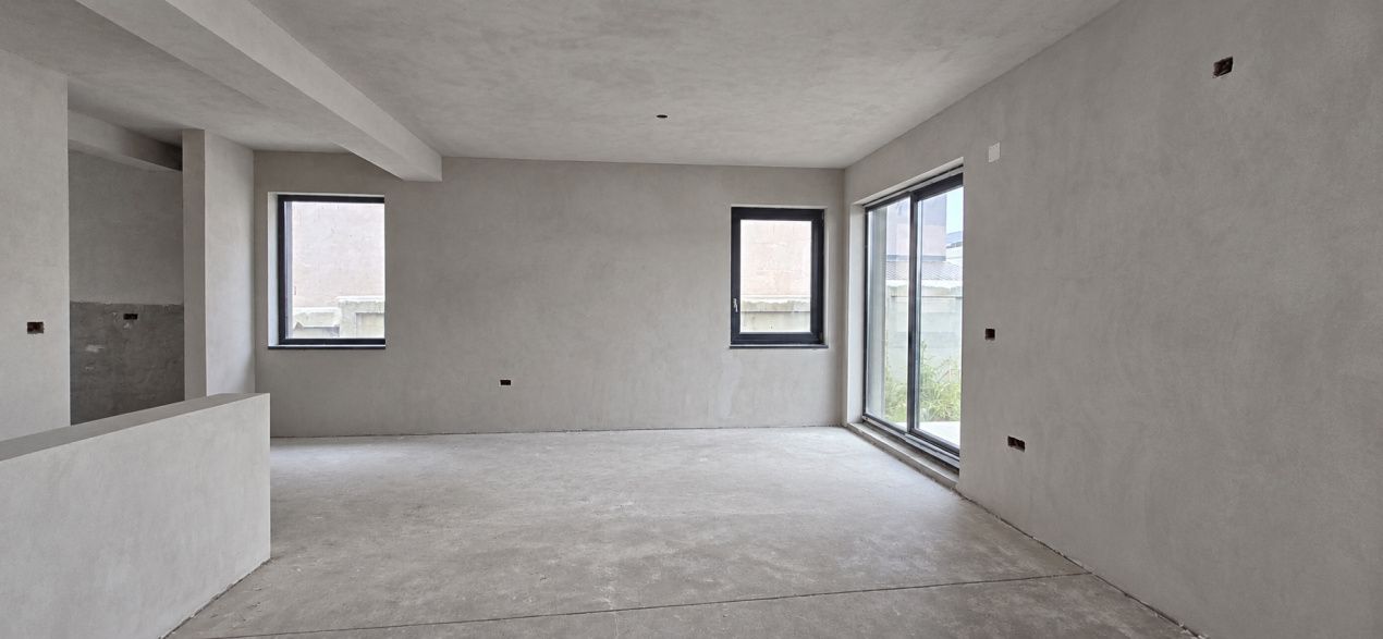 Casă cu 4 camere de vânzare în Sud, Ovidiu – fotografia 8 din 9
