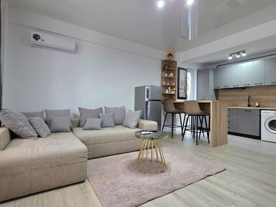 Apartament cu 2 camere de vânzare în Mamaia-Sat – fotografia 3 din 17