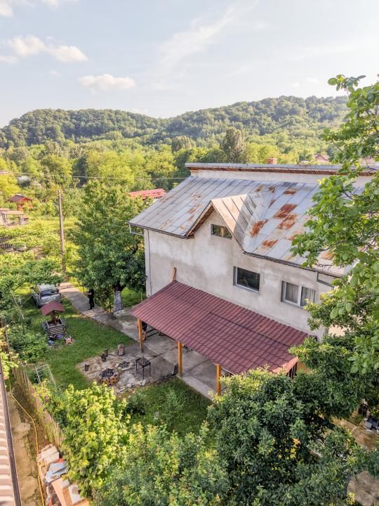 Casă cu 5 camere de vânzare în Fagetu – fotografia 37 din 57