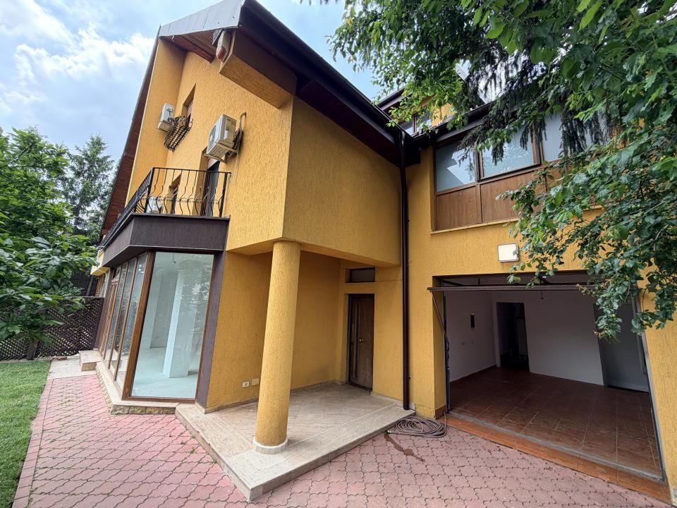 Casă cu 6 camere de vânzare în Pipera, București – fotografia 15 din 16