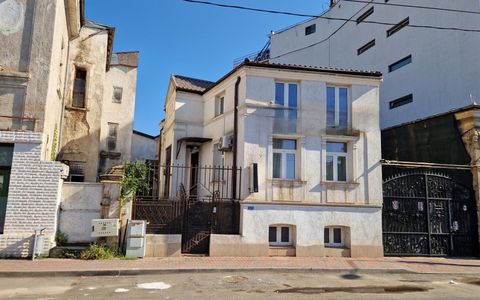 Casă cu 6 camere de închiriat în Calea Calarasilor, București